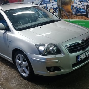 Toyota Avensis 2.2 D-cat