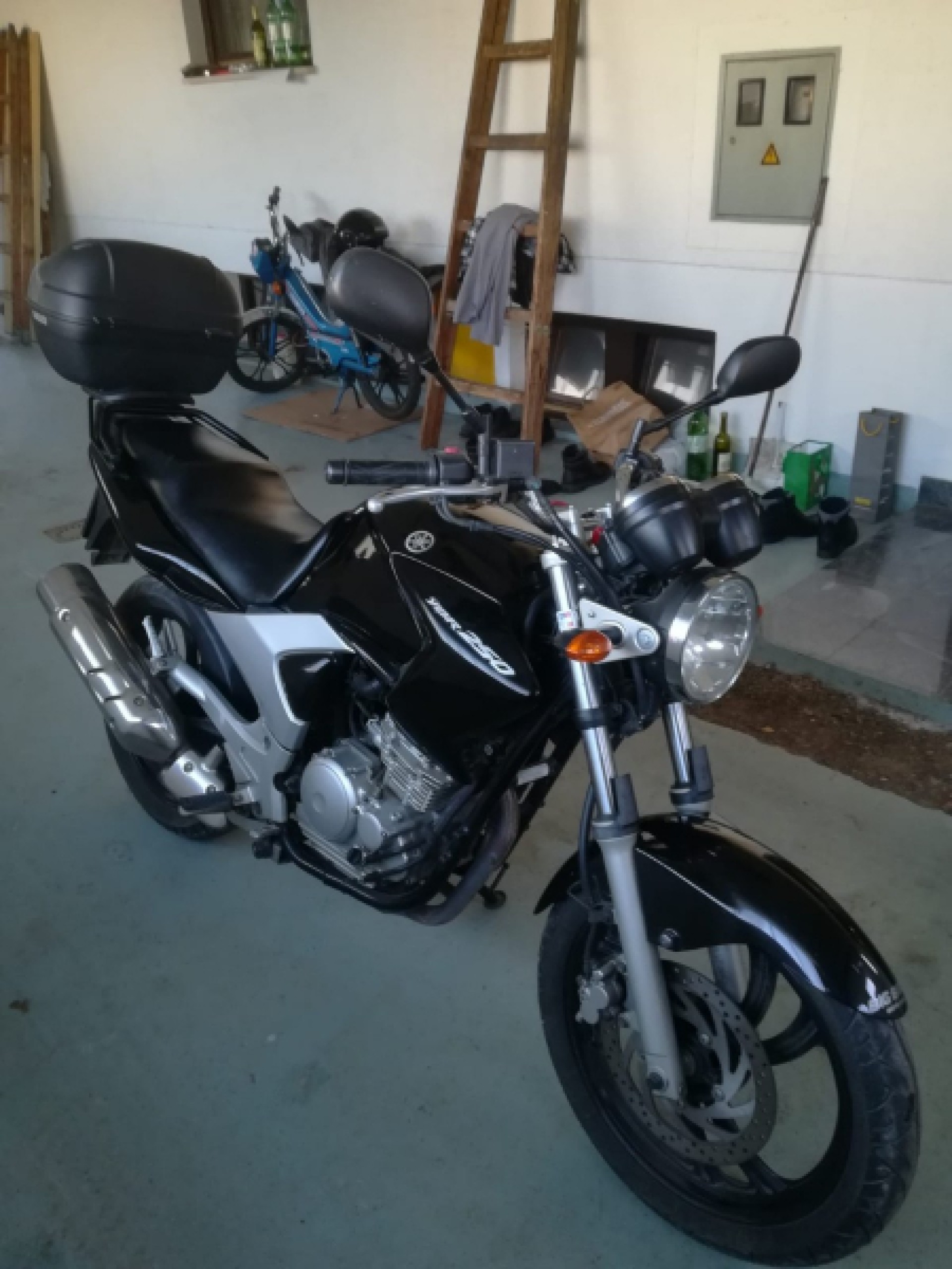 Yamaha ybr 250