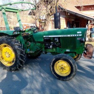 John deere 820s