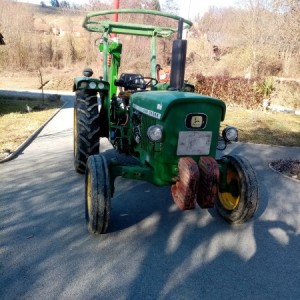 John deere 820s