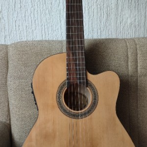 Elektroakustična-KLASIČNA gitara Jose Ribera