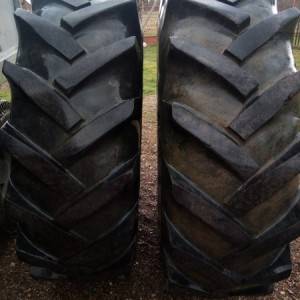GUME traktorske 16.9-30 BARUN