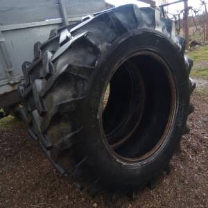 GUME traktorske 16.9-30 BARUN