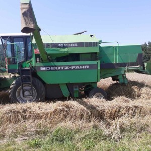 kombajn deutz fahr 2385