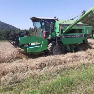 kombajn deutz fahr 2385