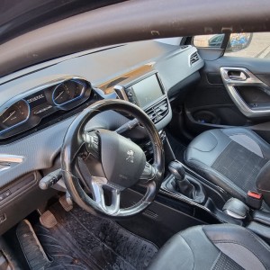 Prodajem auto Peugeot 2008, 2016god