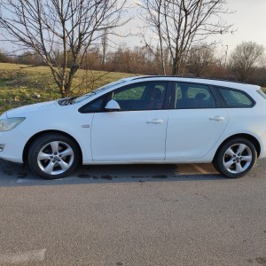 Opel Astra J 1,7 CDTI, 2011.godina