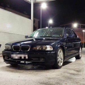 Bmw e46 320i coupe sa šiberom