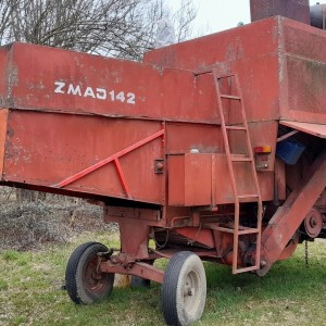 Kombajn Zmaj 142