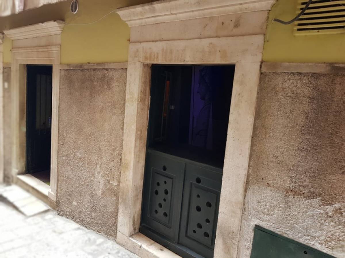 Poslovni prostor: Dubrovnik,Stari Grad, 41 m2 (iznajmljivanje)