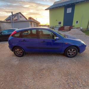 Ford Focus 1.4 16v 74Ks registriran do 18.02.2023