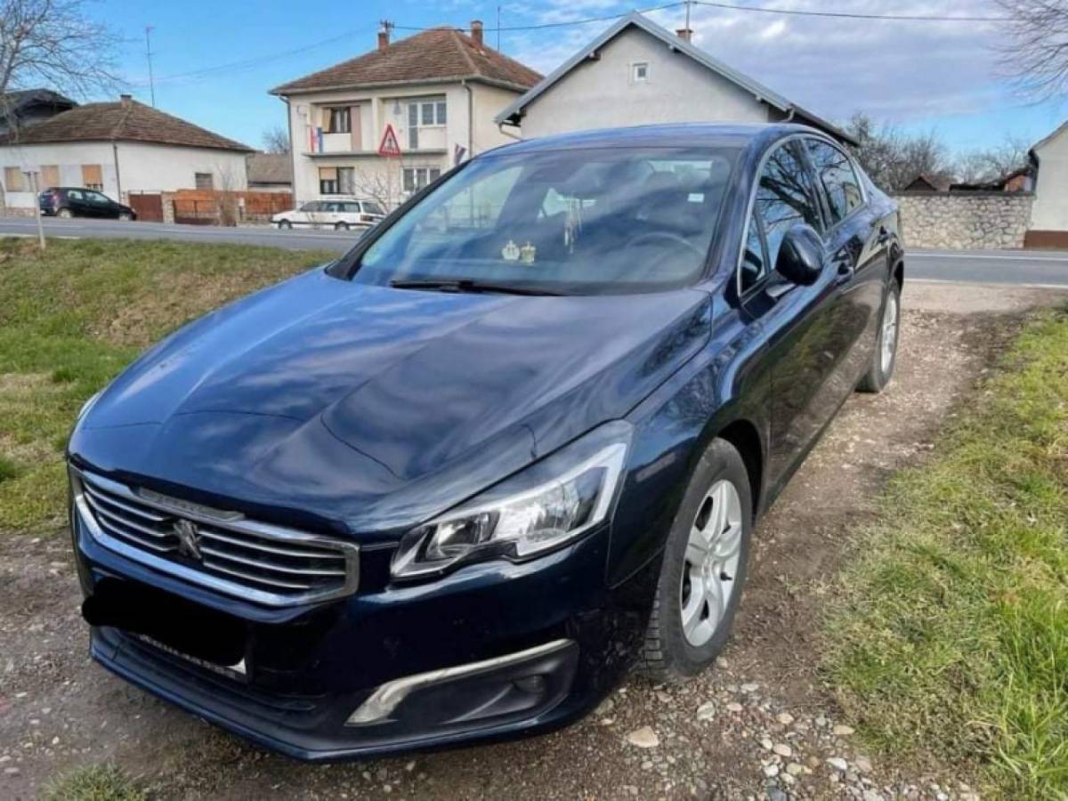 PEUGEOT 508
