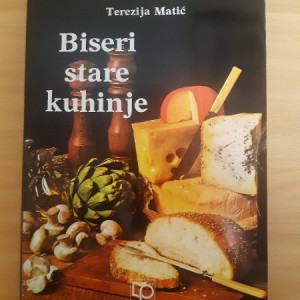 Biseri stare kuhinje