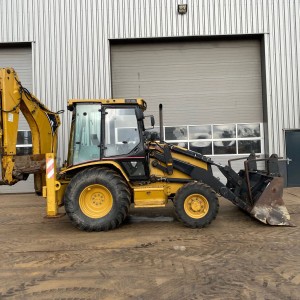 Kombinirka Caterpillar 428 D, 2004 Godina