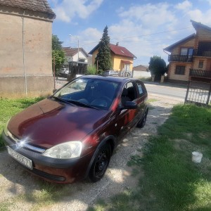 Opel corsa 1,2 plin
