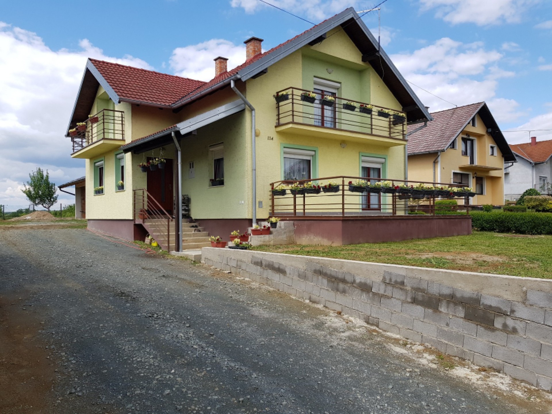 Kuca brestaca-novska