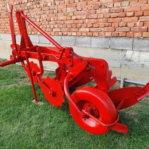 Plug IMT 757. 14 Nove daske Lemeši i crtala