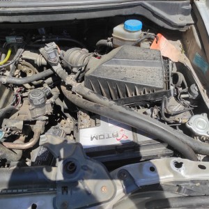 KARAMBOLIRANA/ZA DIJELOVE: Nissan Almera Tino
