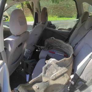 KARAMBOLIRANA/ZA DIJELOVE: Nissan Almera Tino