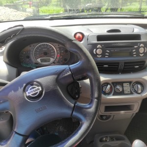 KARAMBOLIRANA/ZA DIJELOVE: Nissan Almera Tino