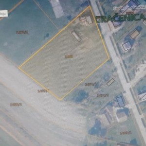 Kuća i zemljište  u Gornjoj Gračenici (SMŽ) (7482m&#xB2;)