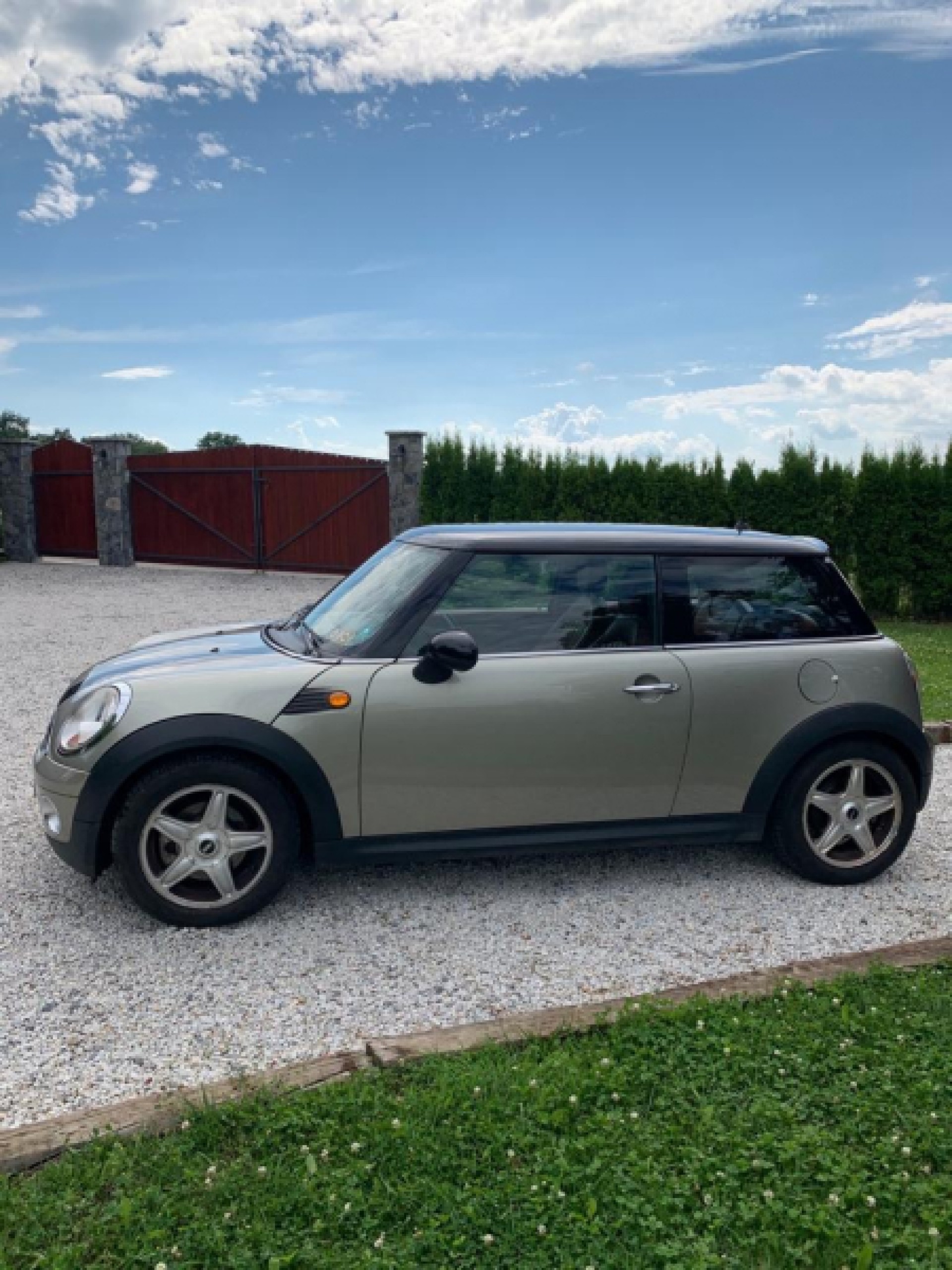Mini Cooper 1.6 *NOVI LANAC* **KOŽNA SJEDALA**