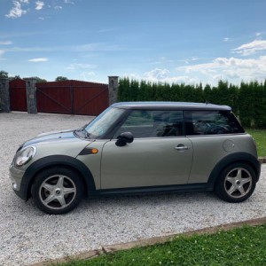 Mini Cooper 1.6 *NOVI LANAC* **KOŽNA SJEDALA**
