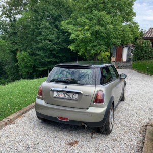 Mini Cooper 1.6 *NOVI LANAC* **KOŽNA SJEDALA**