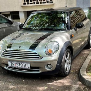 Mini Cooper 1.6 *NOVI LANAC* **KOŽNA SJEDALA**