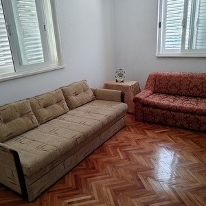 U Orebiću se prodaje nedovršena kuća