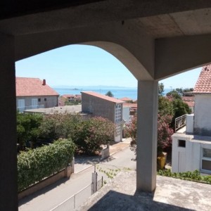 U Orebiću se prodaje nedovršena kuća