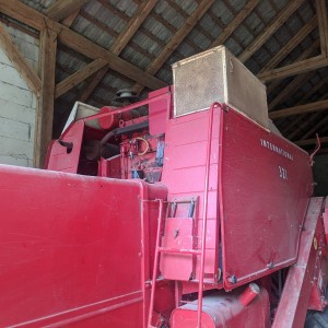 Kombajn International 321