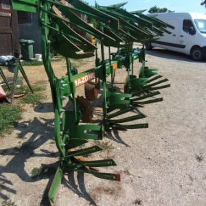 Prodajem plug VOGEL NOOT 1020M-AMAZONE 4br ili mijenjam za Rotodrljaču