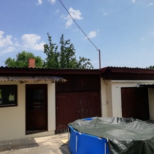 Prodaja dvije kuće u Našicama