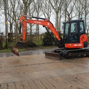 Mini bager kubota u48