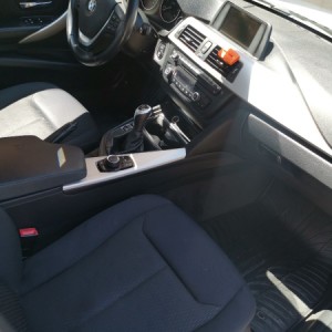 Prodajem auto zbog odlaska u inozemstvo