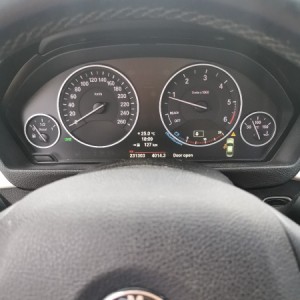 Prodajem auto zbog odlaska u inozemstvo