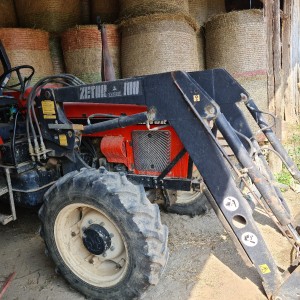Utovarivač zetor