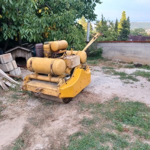 Ručni valjak Bomag