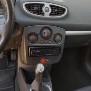 Prodajem Renault Clio 1,2 16V; REG-06/23; NOVE LJETNE GUME; klima