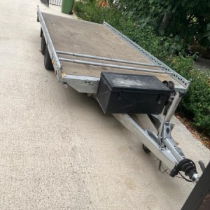 Auto prikolica 2500 kg
