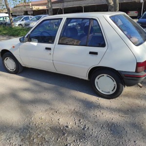 Prodajem auto - oldtajmer - Peugeot 205 1.1 look