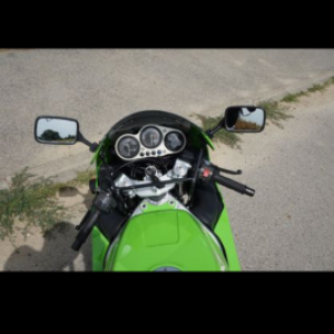 Kawasaki ZX6R