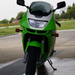 Kawasaki ZX6R