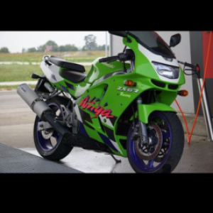 Kawasaki ZX6R
