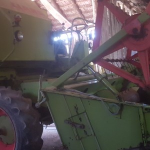 Claas compact 30