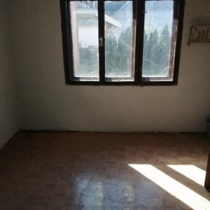 Prodaje se stara obiteljska kuca