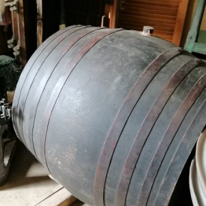 PRODAJEM DRVENE BAČVE ZA VINO I DRVENE KACE