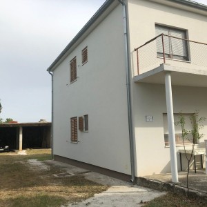Prodajem imanje