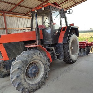 Prodajem traktor Ursus 1234